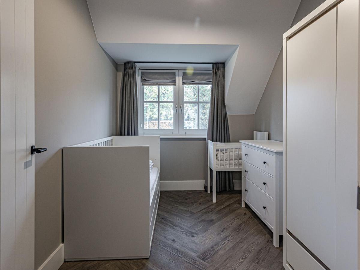Charming Holiday Home in Nijverdal with Jacuzzi Buitenkant foto